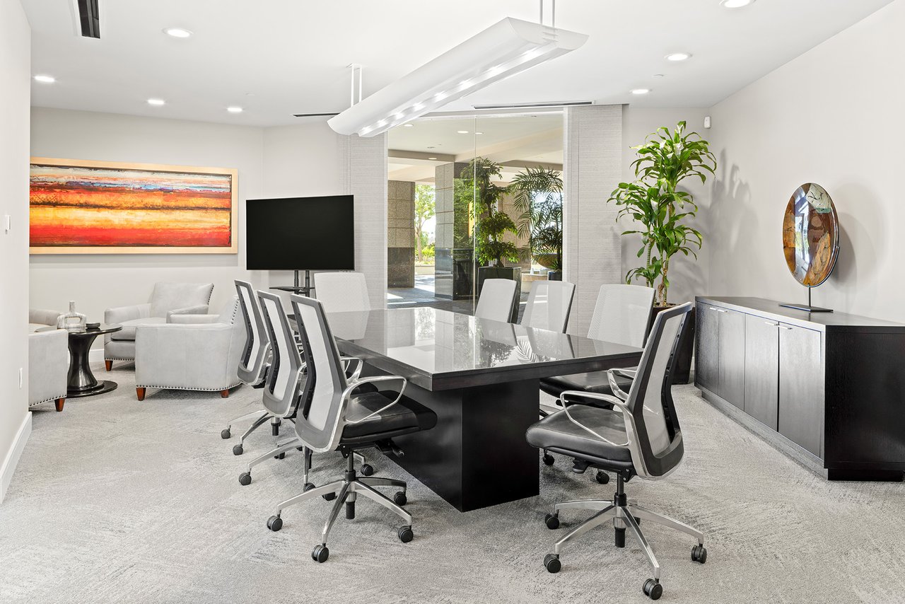2211 E CAMELBACK Road 902