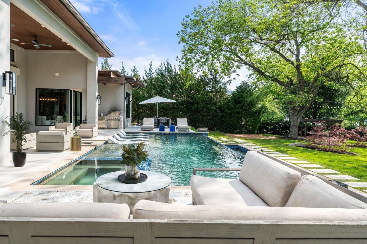 8508 Big View Drive