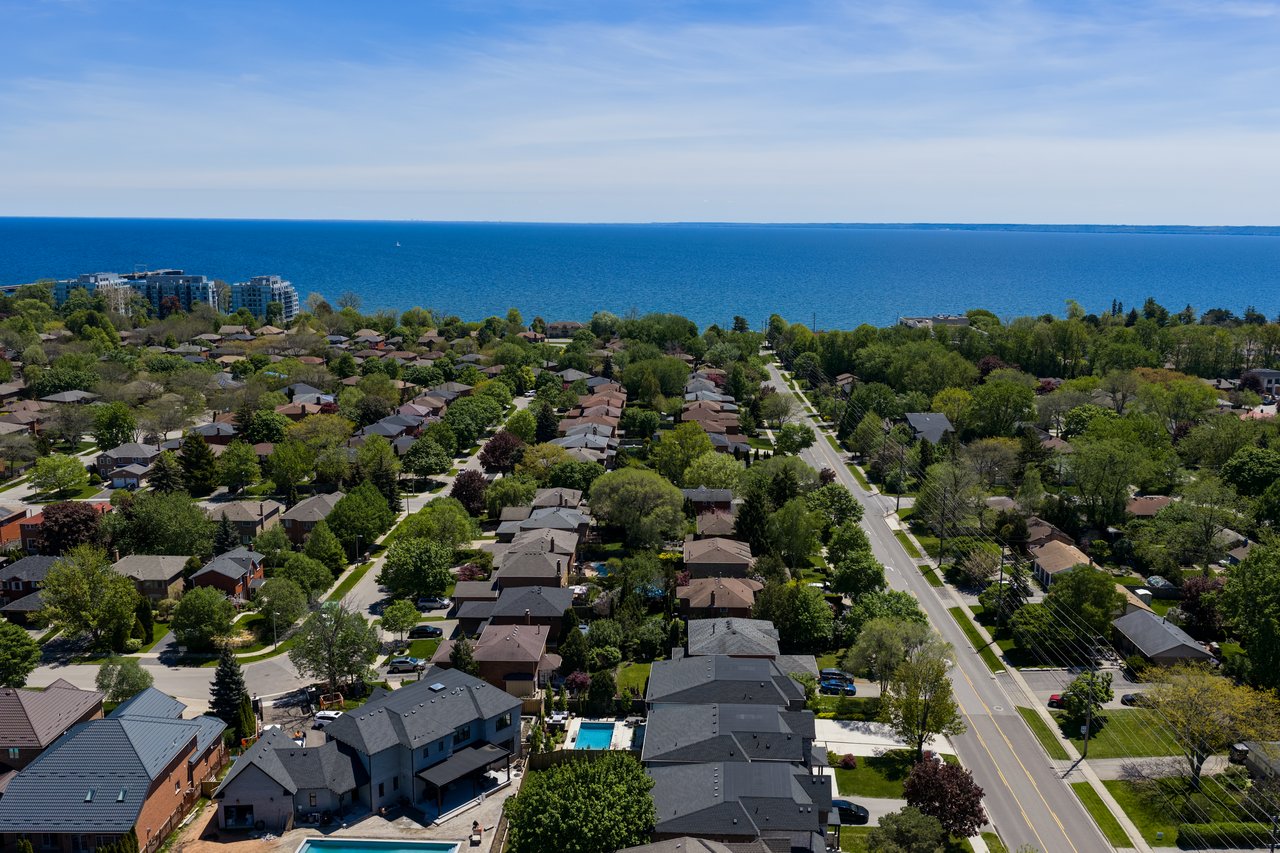 175 Burloak Drive W