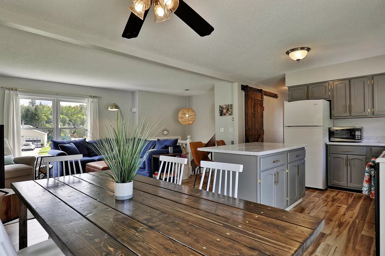 Adorable Split-Level Ludlow Ranch