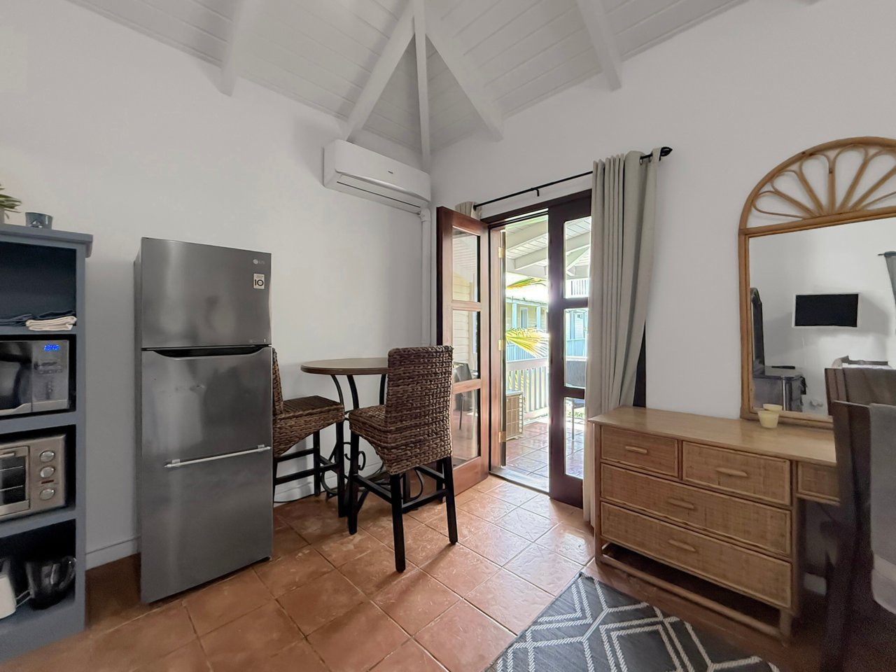 1095 Nanny Cay Studio