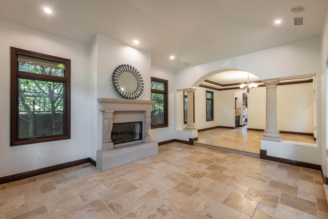 120 S Almont Dr, Beverly Hills