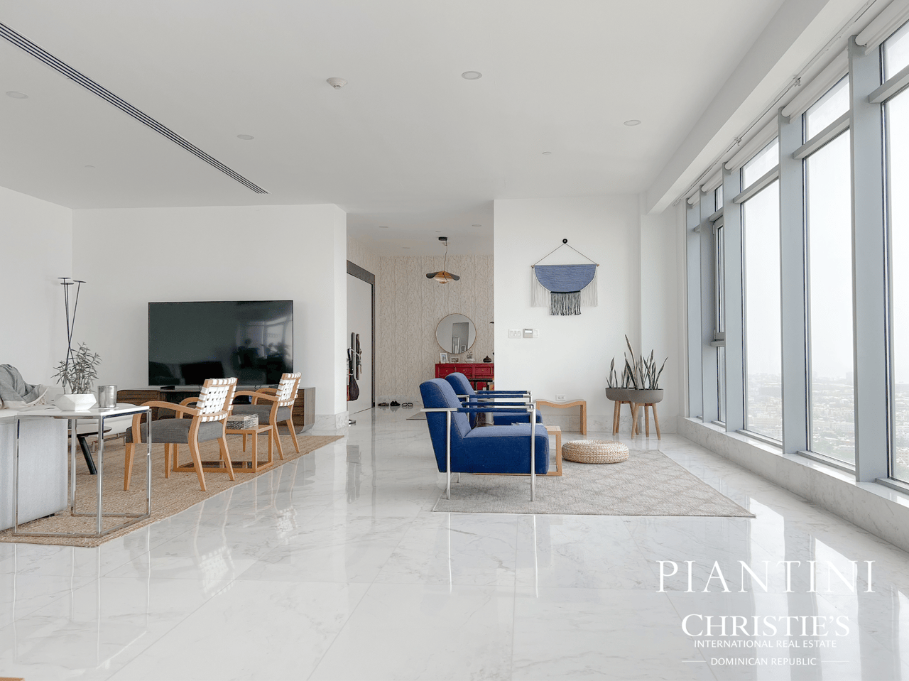 Seurat Luxury Condo