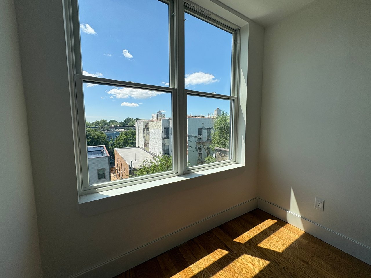 1068 Putnam Avenue 4B