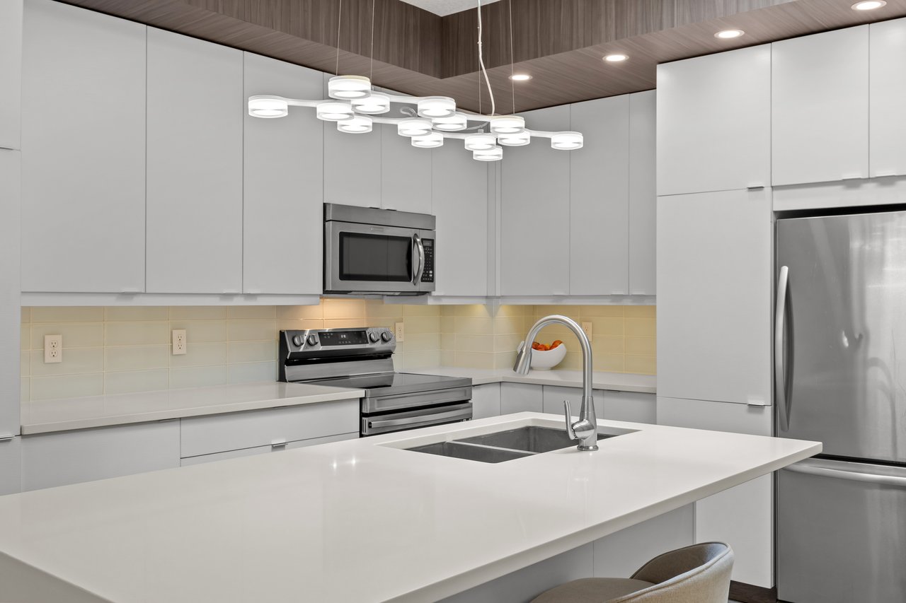 1728 36 Avenue SW Unit: 2