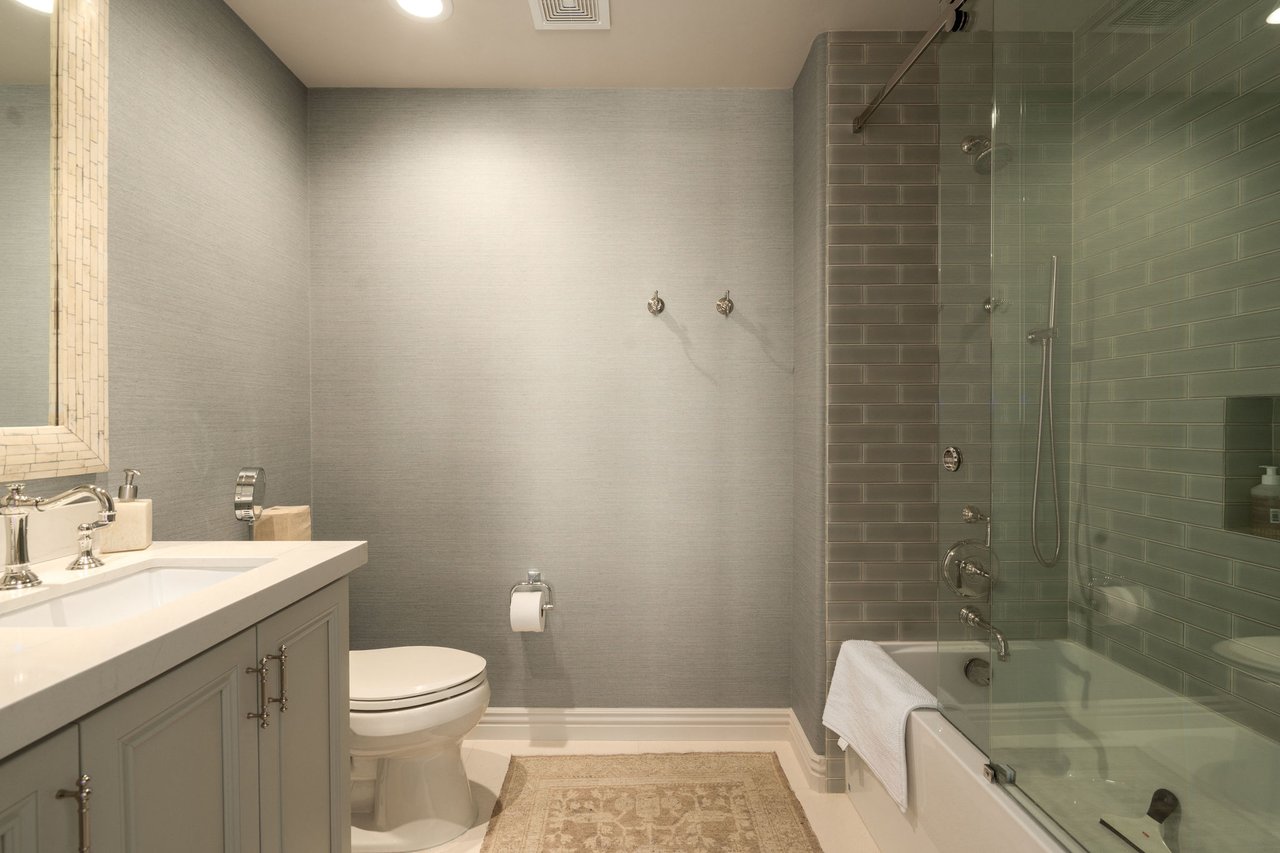 7181 E Camelback Road, 1105