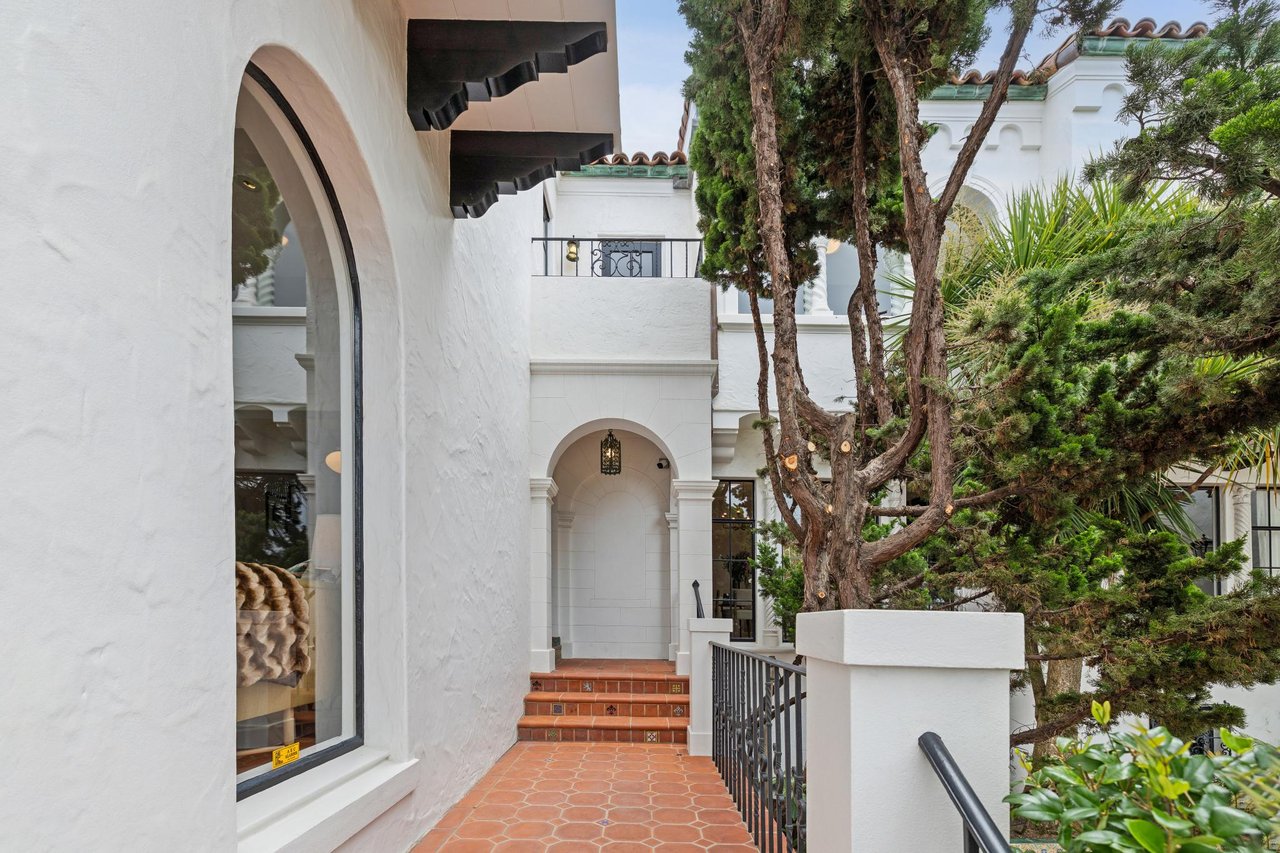 Historic Marina Boulevard Property with Stunning Views