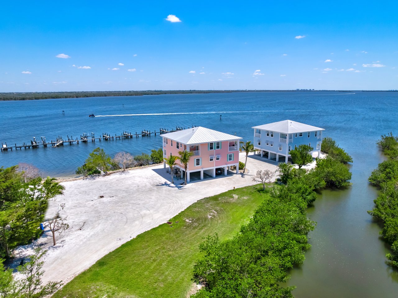 4581 Redfish Point RD