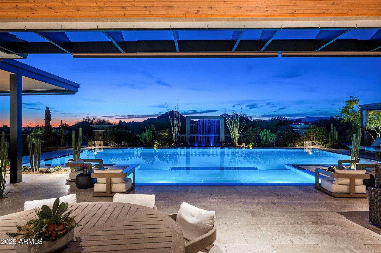 8328 E WHISPER ROCK TRL