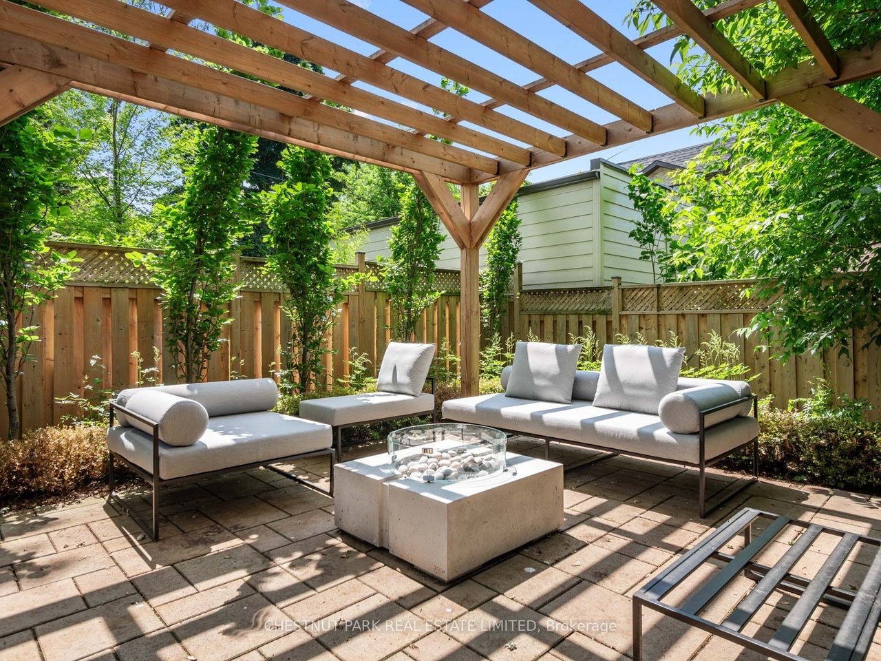 50 Southvale Dr