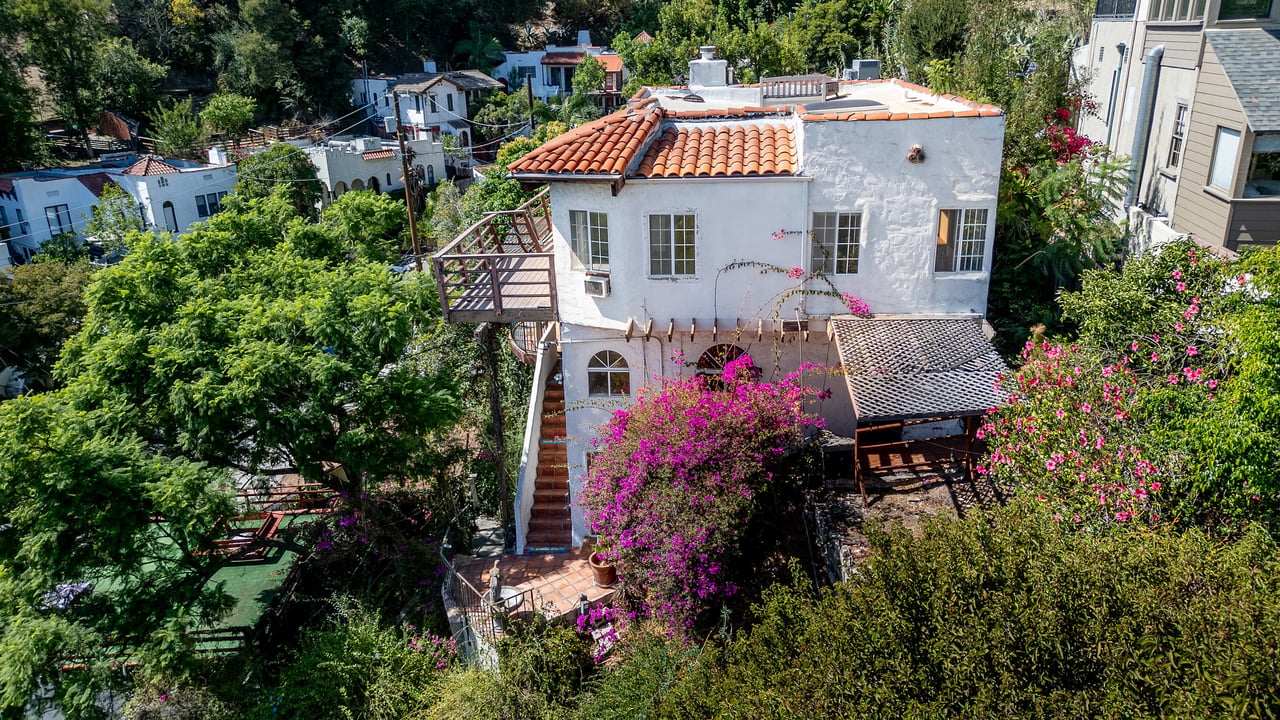 6131 Glen Tower St.