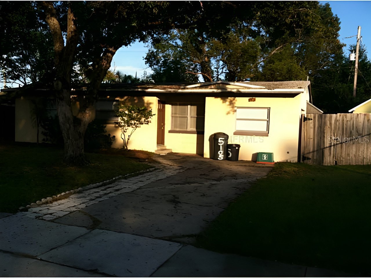 5105 Kempston Dr