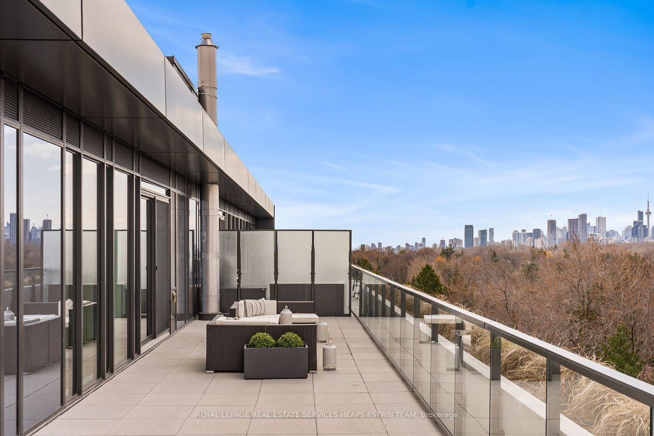 SKY-HIGH PENTHOUSE 