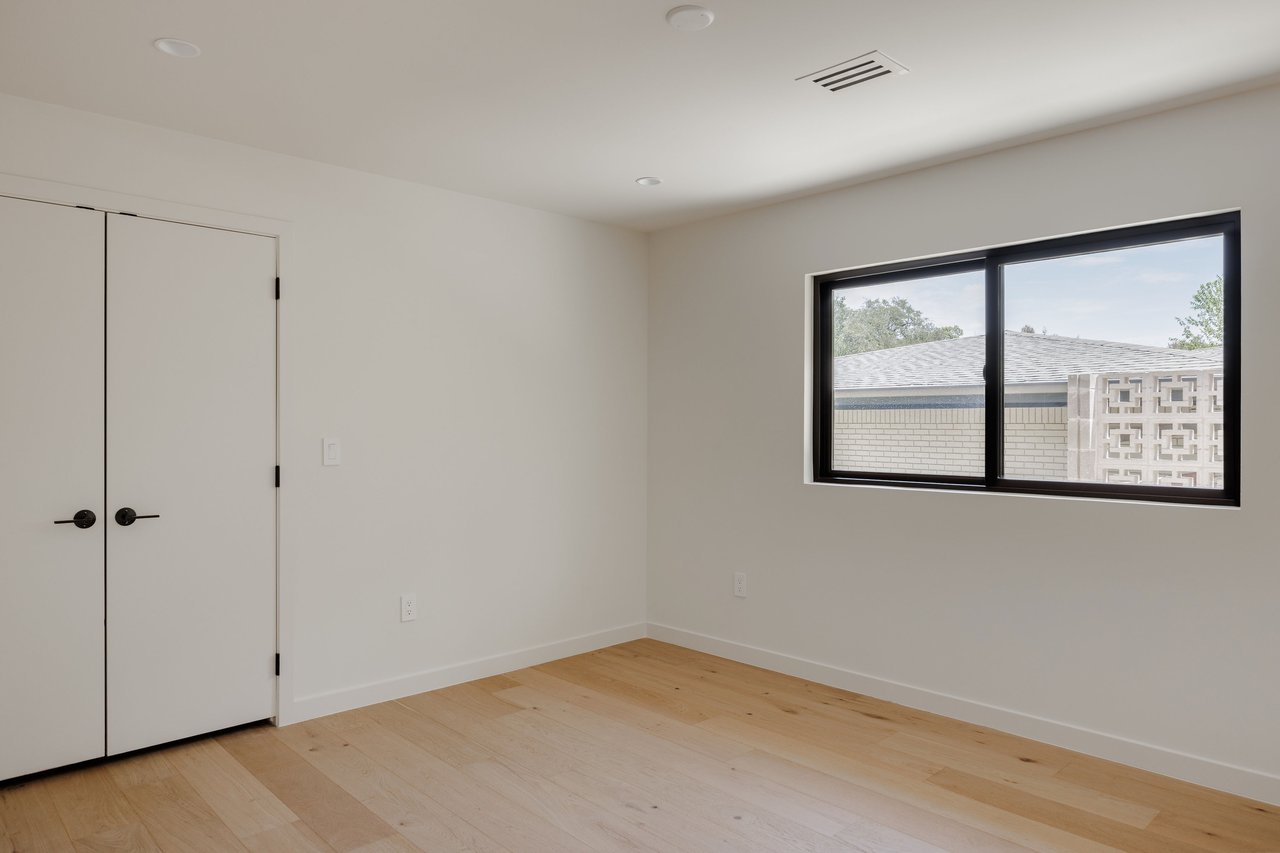 5601 Caprice Dr.