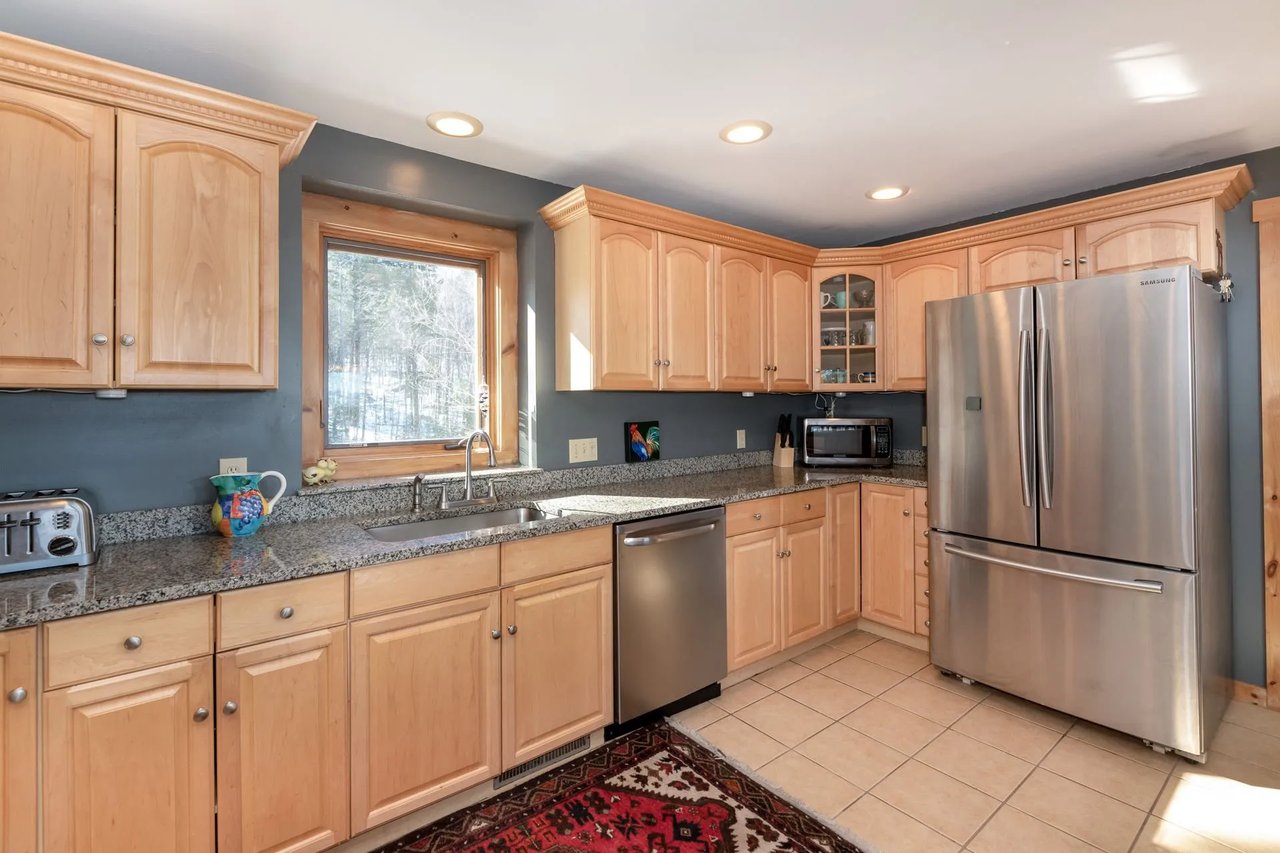 83 Mountain Vista Dr
