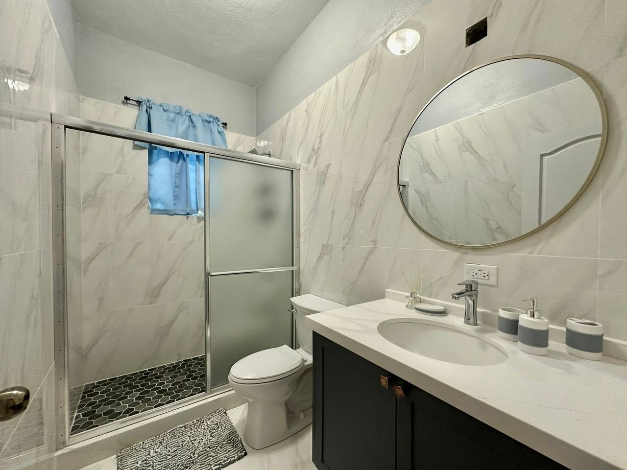 1048 Meyers Estate 1 Bedroom Apartment