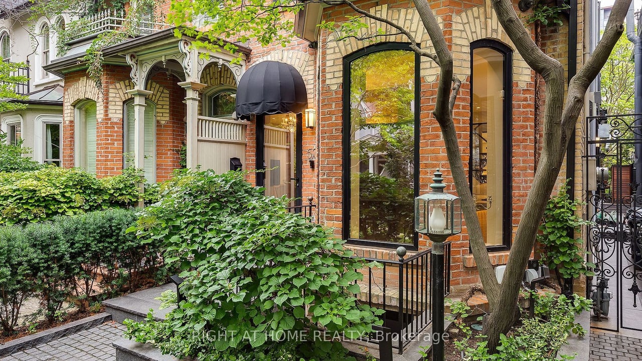 YORKVILLE FORESTY LUXURY