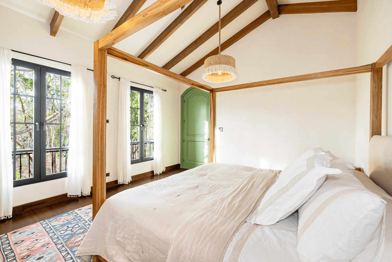 Casa Las Mareas | Beachfront Spanish Colonial Villa with Private Pool in Hacienda Pinilla