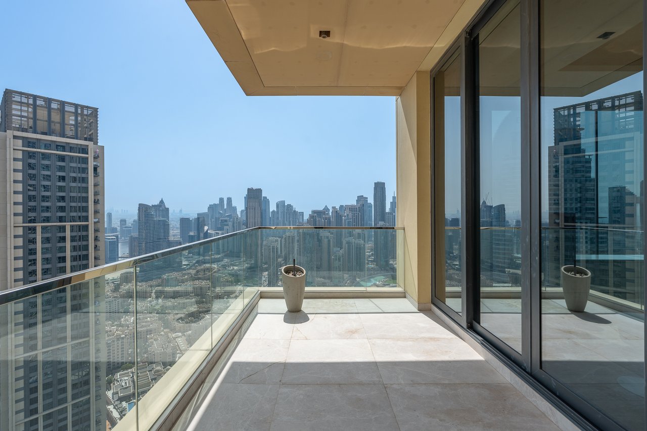 The 118 - Full Floor Apartment 