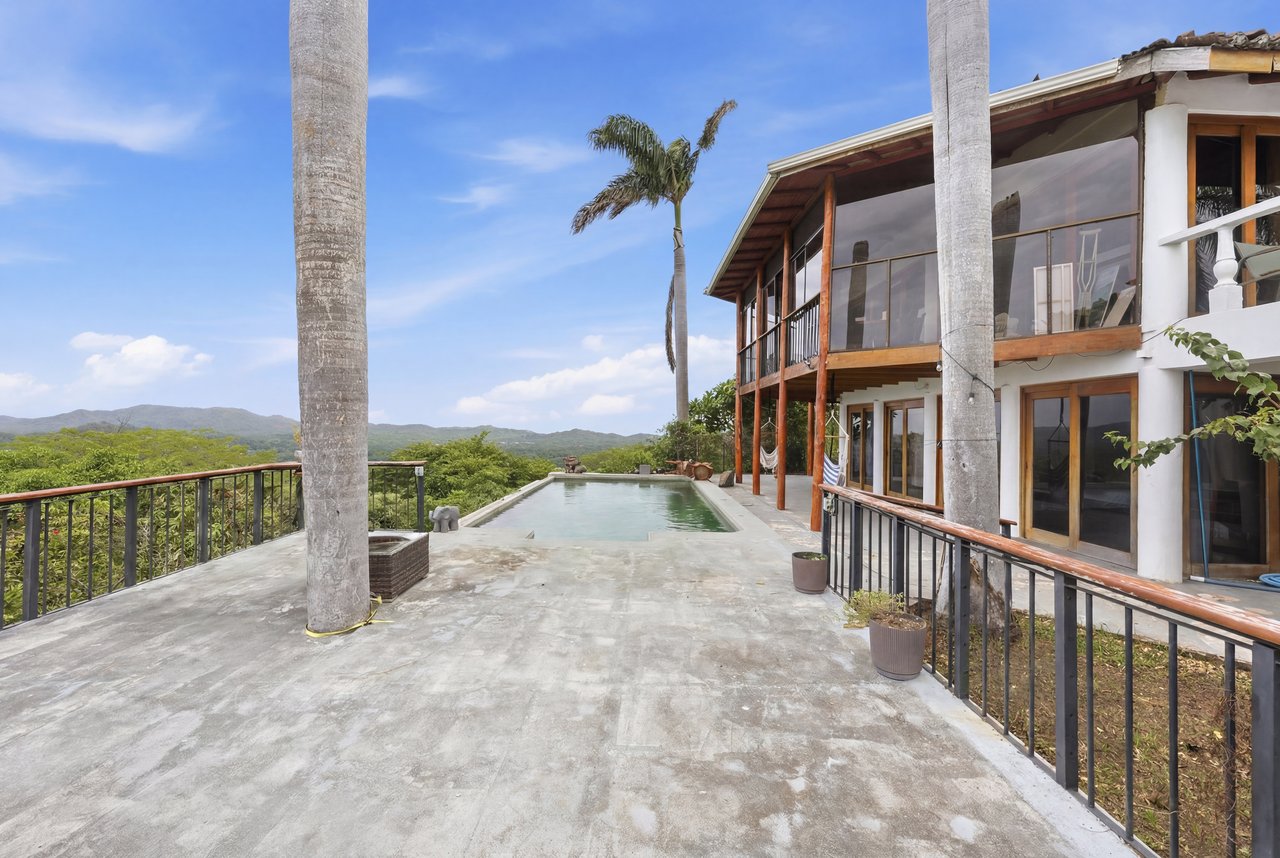 CASA EAGLE'S NEST - PALO VISTA - NEAR HUACAS