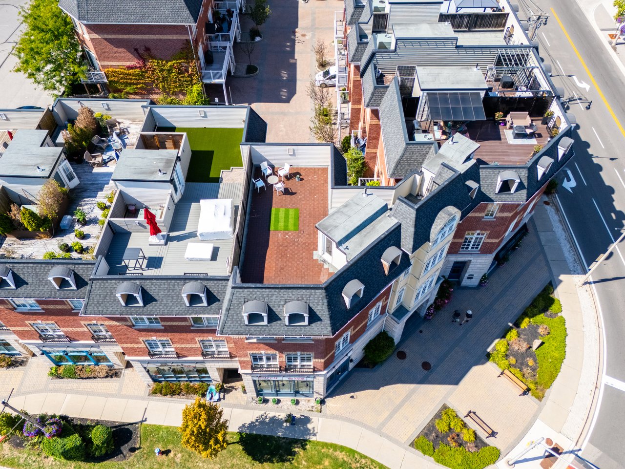 8-120 Bronte Road, Oakville 