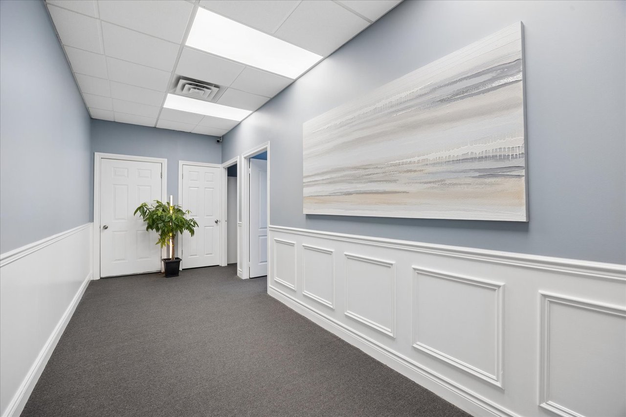 190 Main Street Unionville, Suite 202