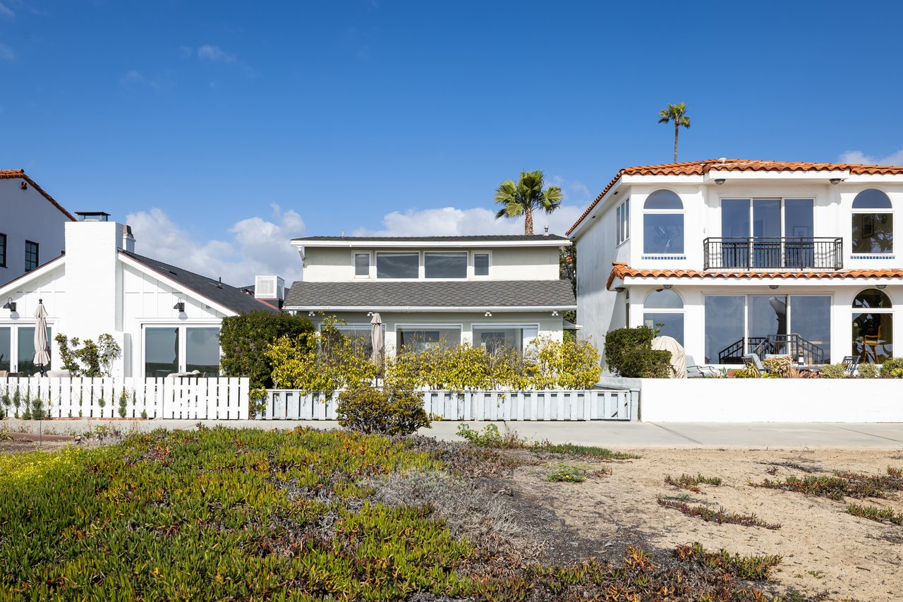 1309 E Balboa Boulevard