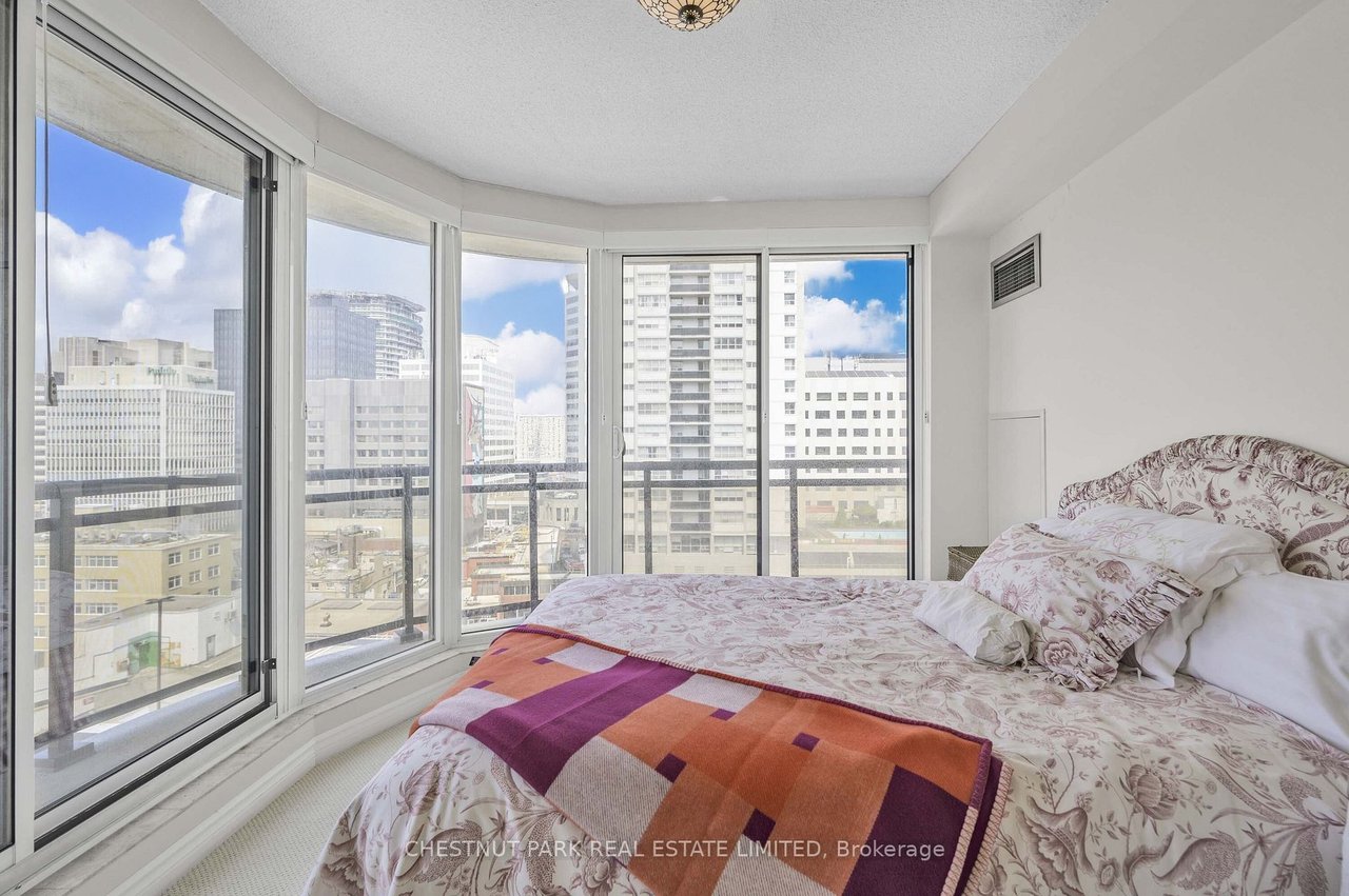 PENTHOUSE FOR DOWNSIZERS