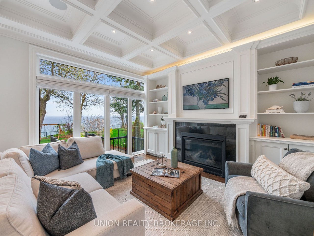 65 Fishleigh Dr