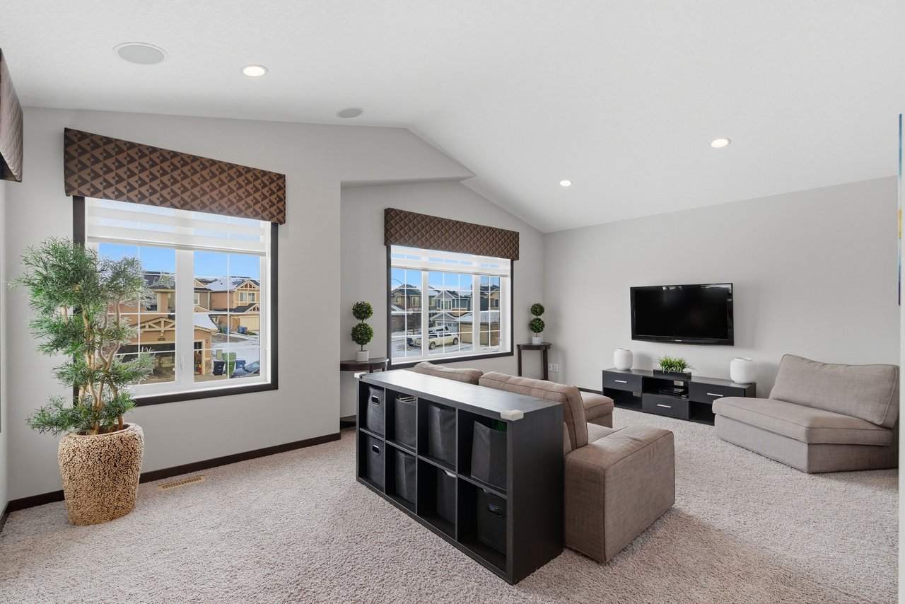 71 Panatella View NW