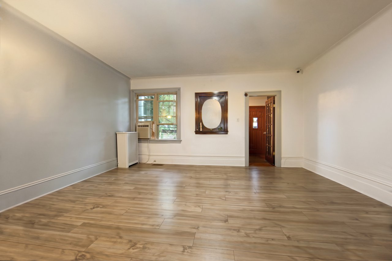 84-49 85th Avenue