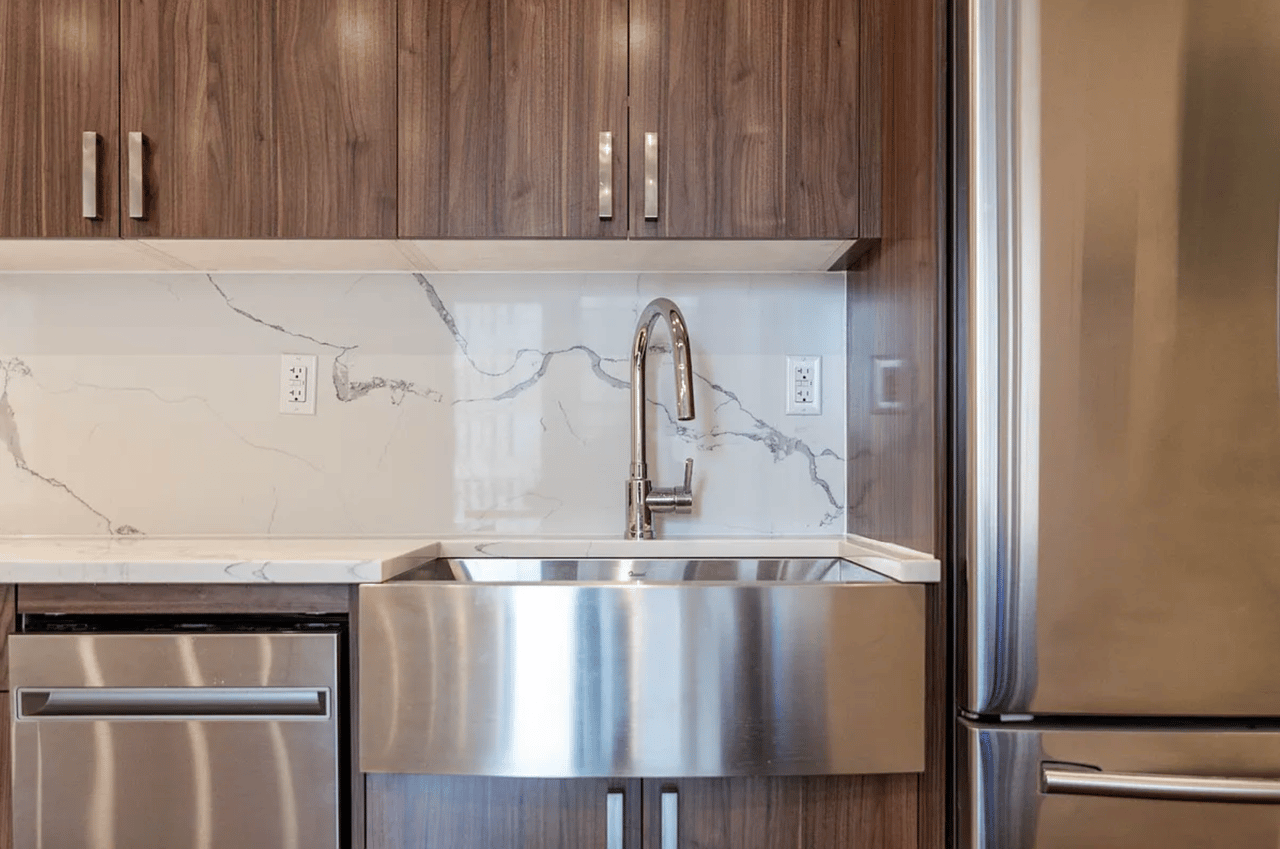 921 Washington Avenue #209