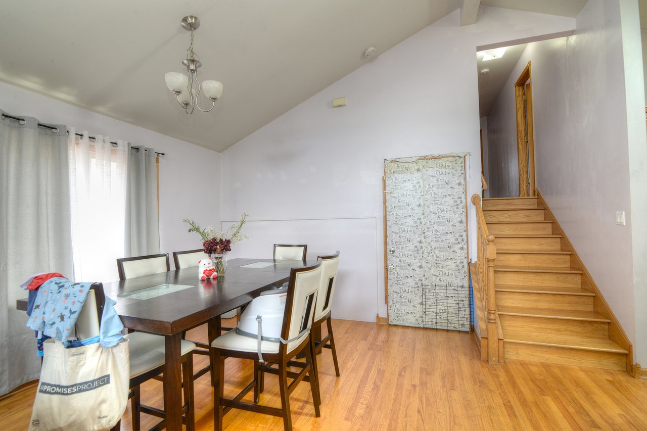 6616 S Knox Avenue, Chicago IL