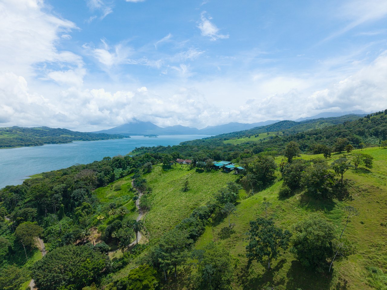 Rio Chiquito Ranch & Villas | 143-Hectare Ranch Estate with Villas, Forest & Full Infrastructure in Tilarán, Costa Rica
