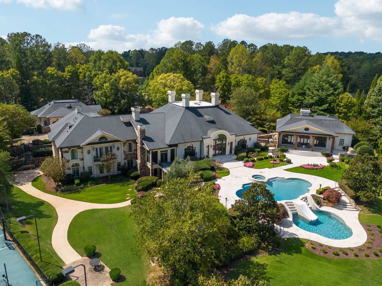 811 Hawks Nest Court
