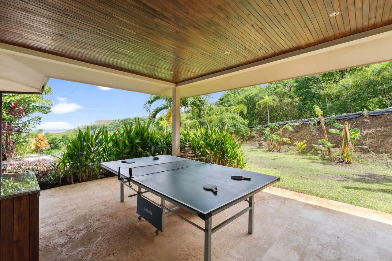 Casa Pickle on the Hill | Spacious Private Estate with Pickleball Court, Mature Gardens & Independent Guest Apartment