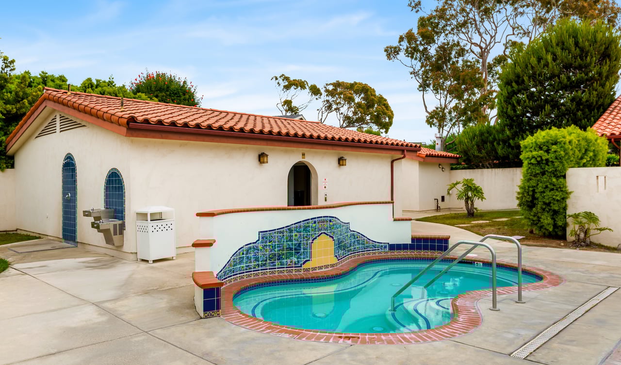 29500 Heathercliff #285