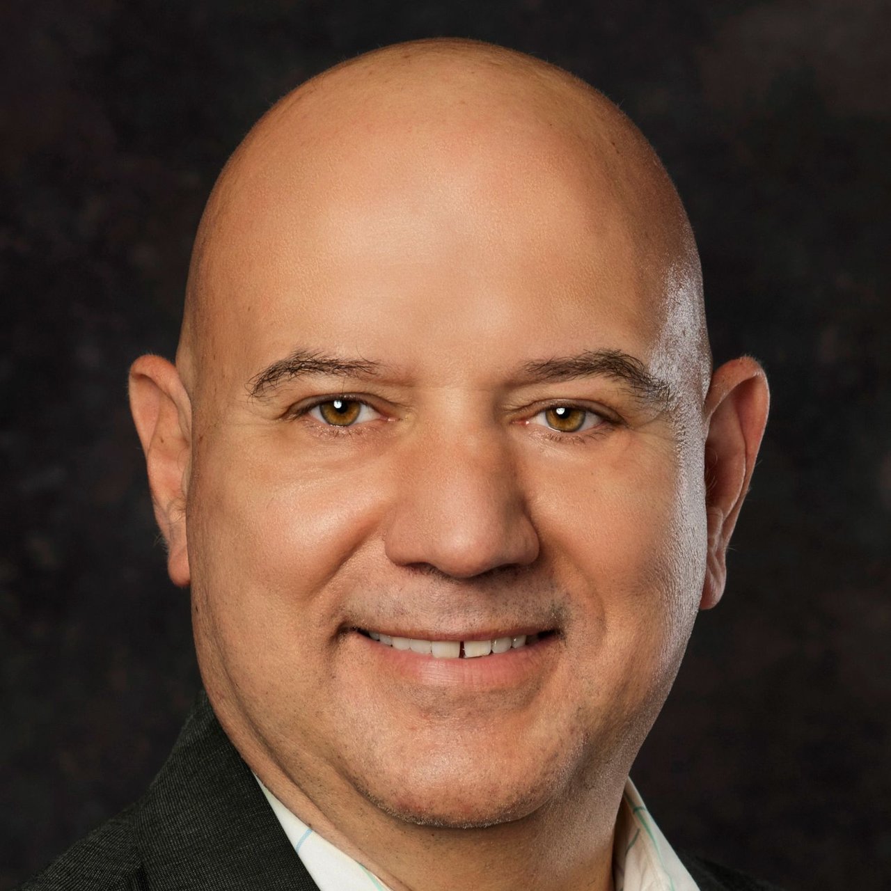 Chester Jakala Chicago, IL Real Estate Agent Headshot