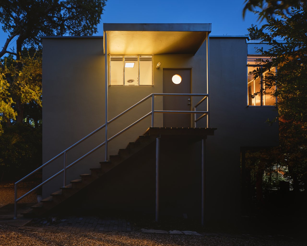 The Perch - Rare International style Architecture in Austin 