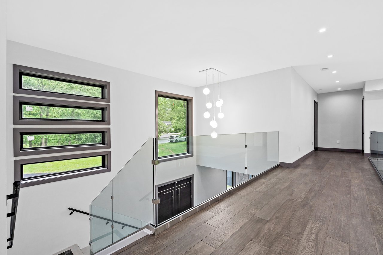9100 Mill Pond Valley Dr