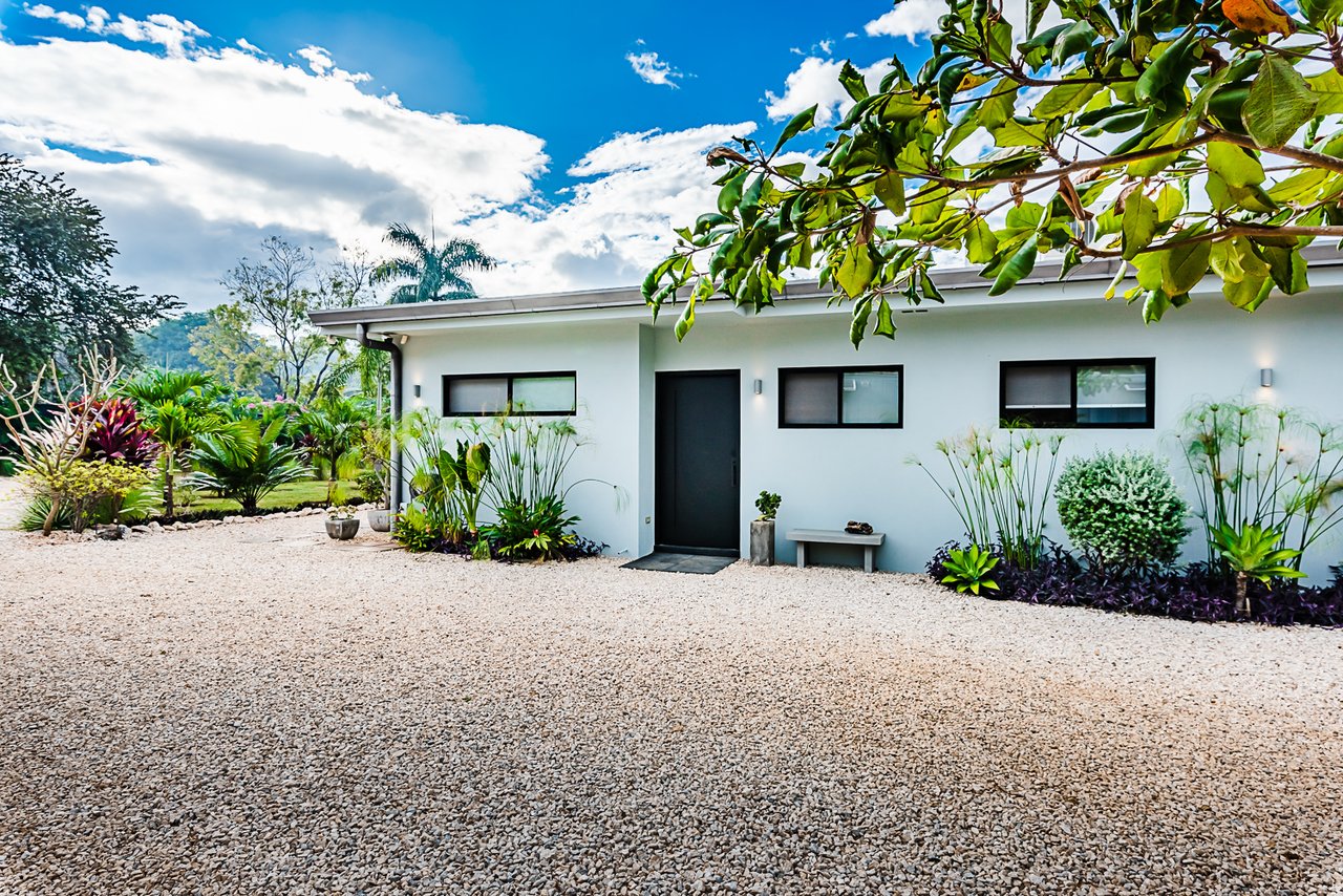 Casa Feliz | Tropical Oasis in La Josefina