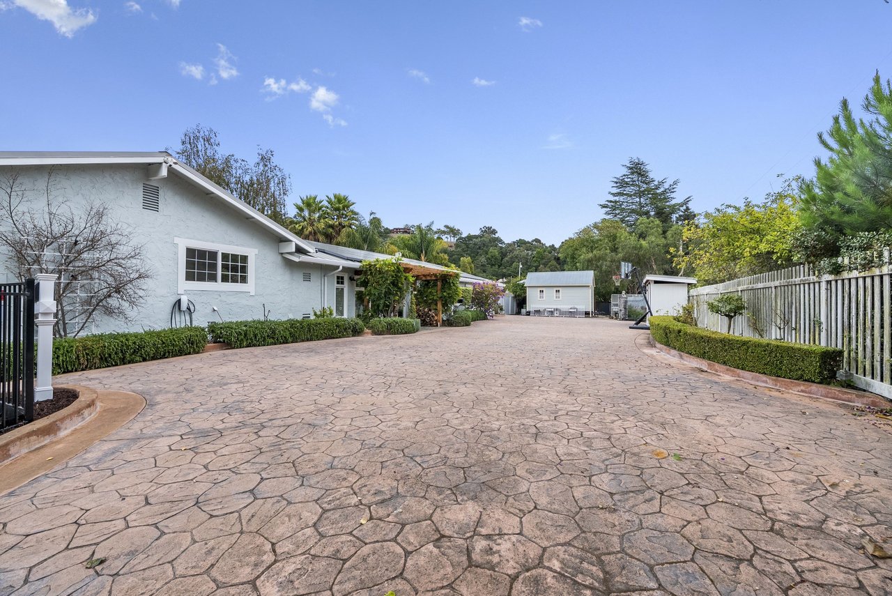 3999 Cherryvale Avenue | Soquel, California
