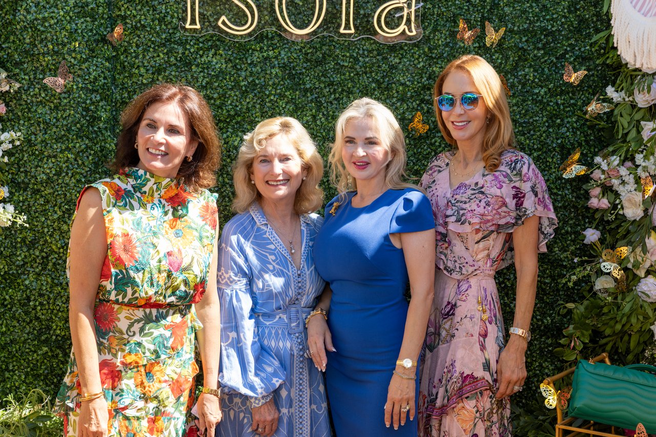 Fleurs, Friends & Fashion in Bloom 