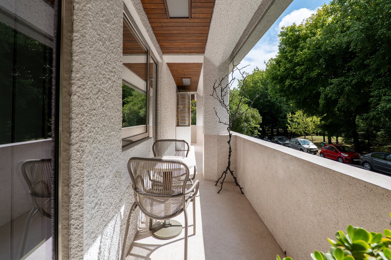 Exceptional Fully Renovated 2+1 Bedroom Apartment in Boavista, Porto