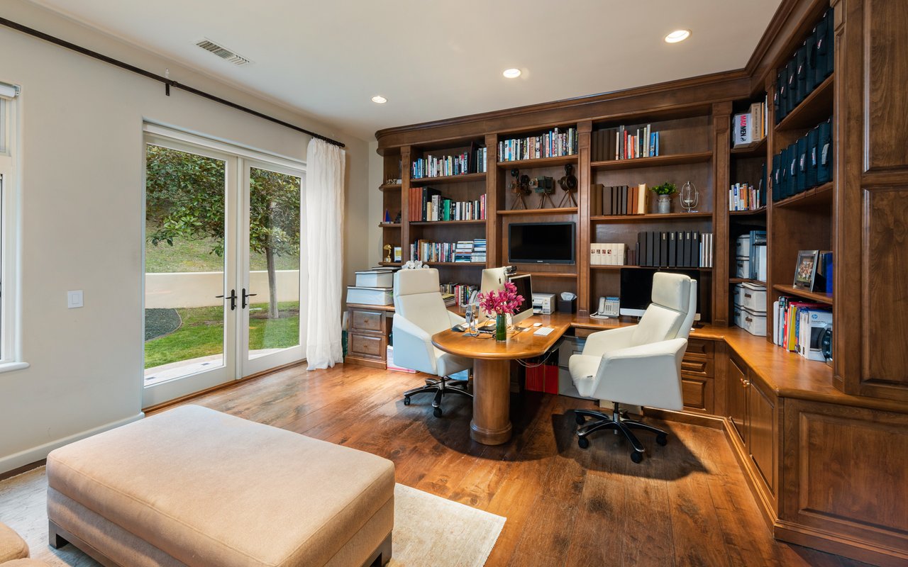16405 Mulholland Drive