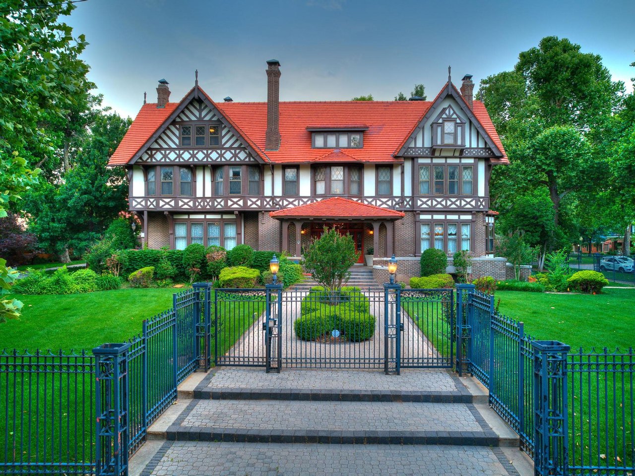 Discovering Oklahoma City's Historical Homes: Timeless Charm in Mesta Park, Heritage Hills, Crown Heights, Linwood & Nichols Hills - Wyatt Poindexter - The Agency 