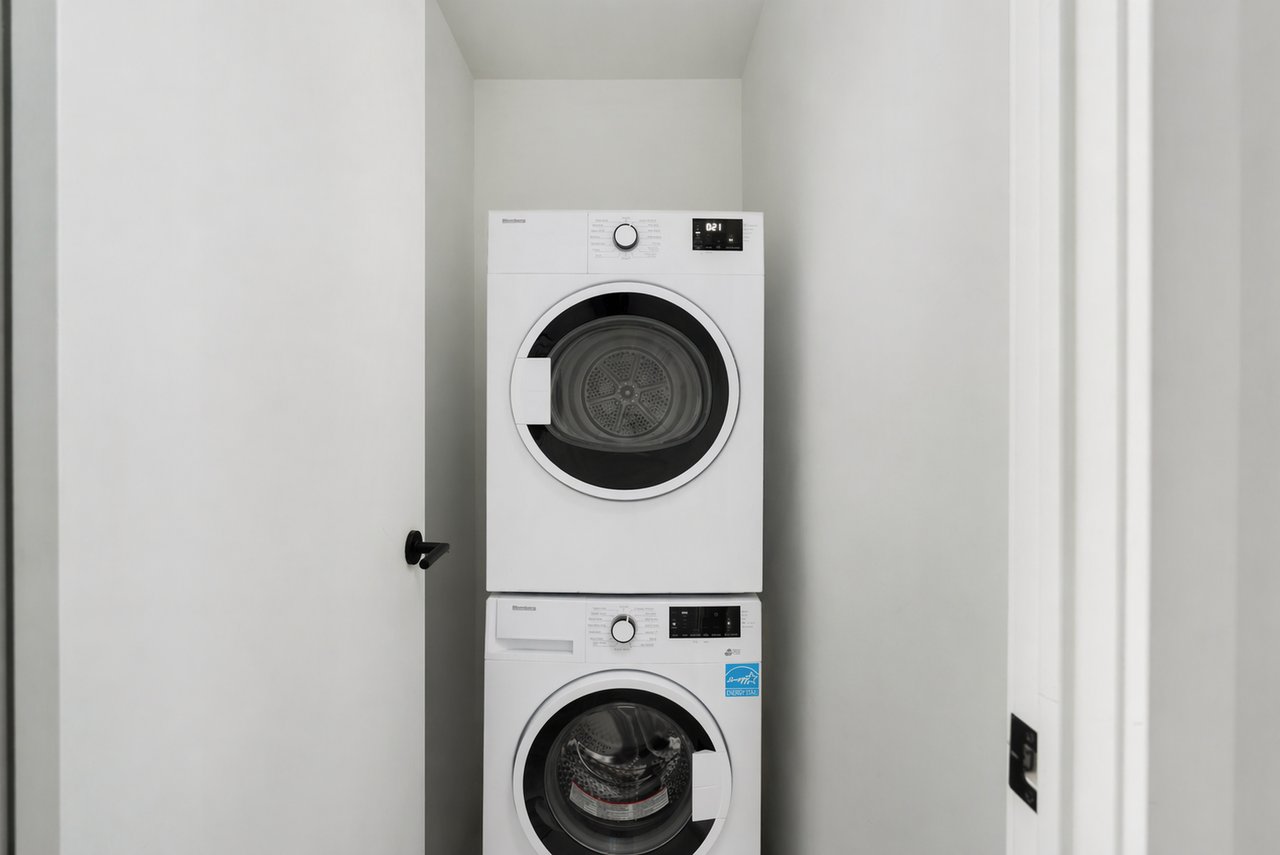 302-41 Dovercourt Rd