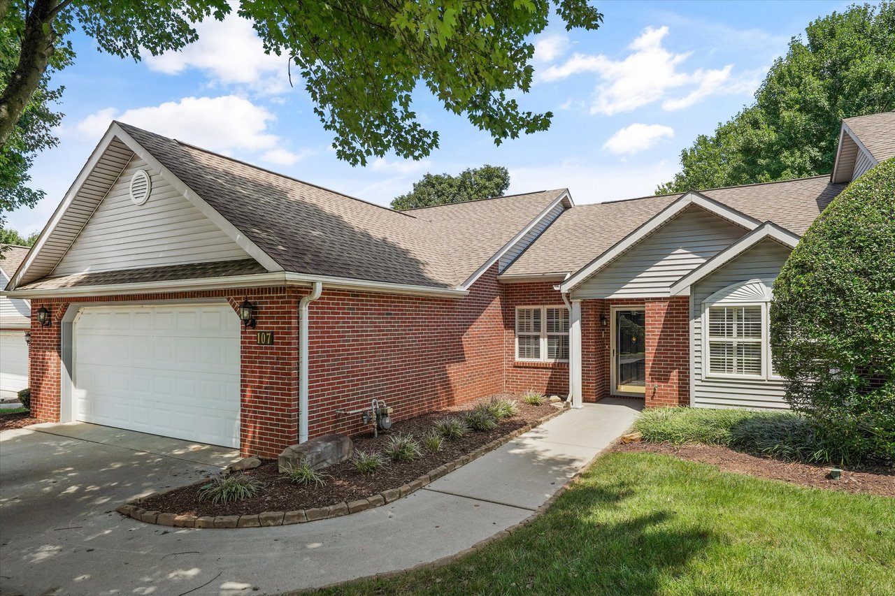 Low-Maintenance Knoxville Living at 715 Cedar Lane #107