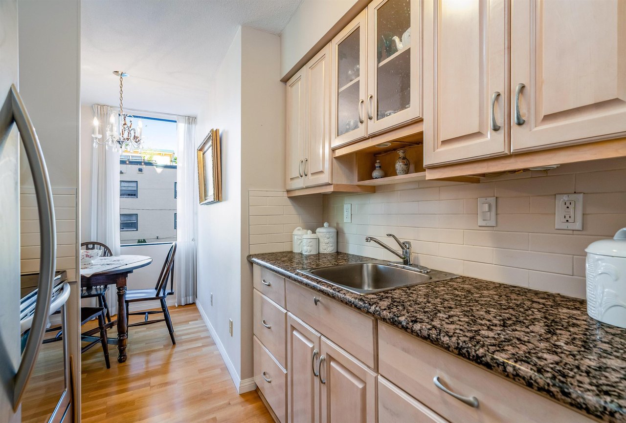 1575 Beach Ave, #303