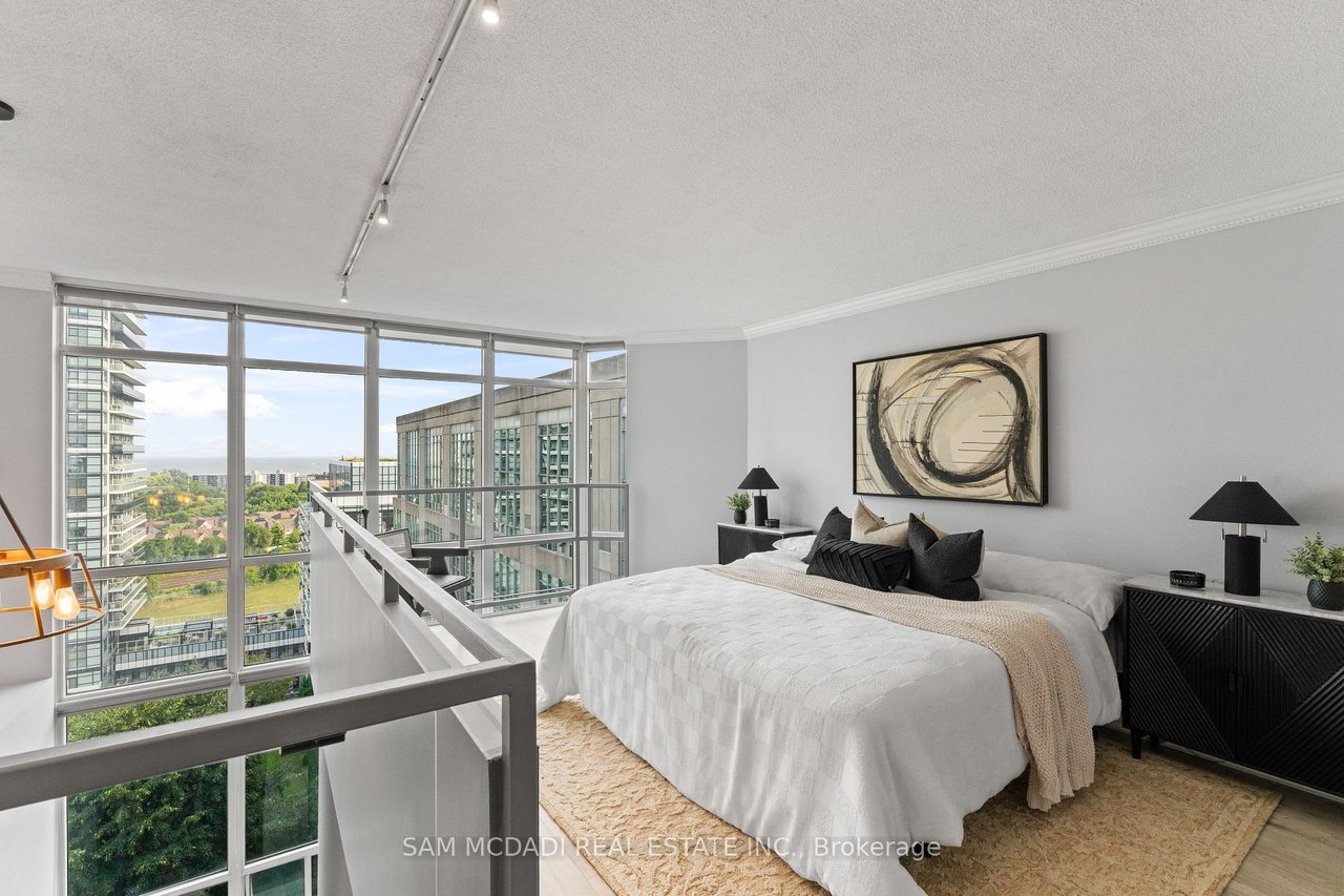 DREAMY TWO-STOREY PENTHOUSE